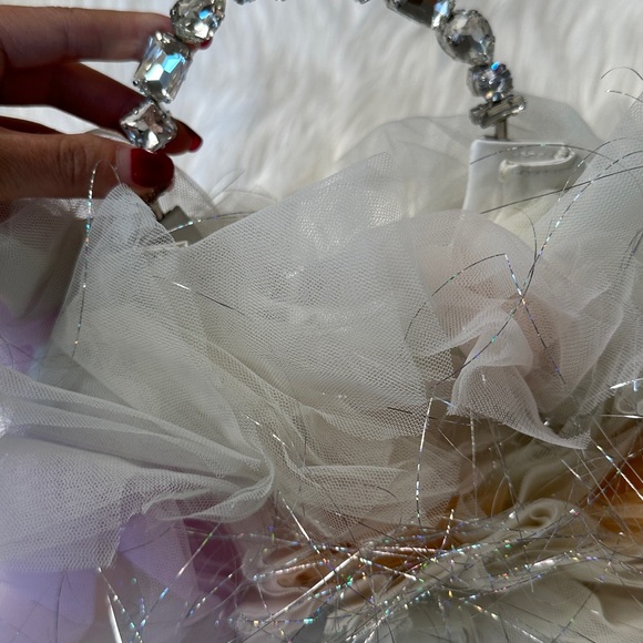L'Alingi
Taliya tulle pouch minibag - Picture 13 of 13